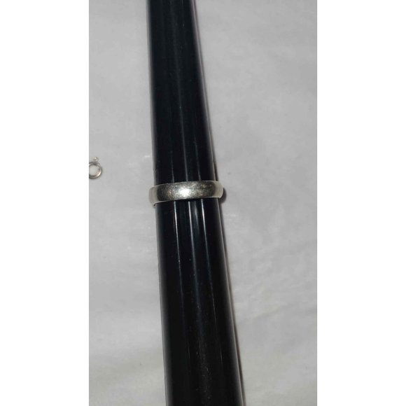 Sterling Silver Amethyst 3 Stone Ring Size 8 - Picture 4 of 8